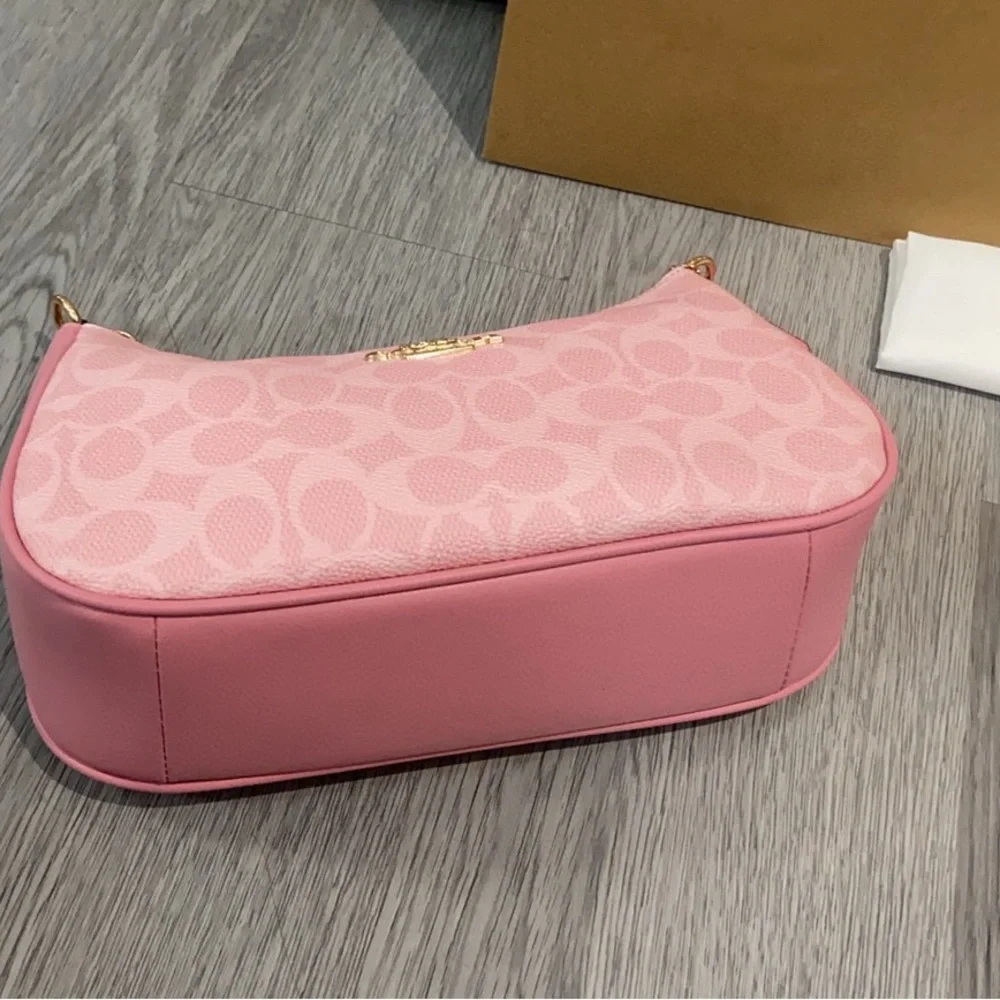 👒Coach CEA20 Teri Shoulder Bag - Gold/Powder Pink Charms - Picture 5 of 9